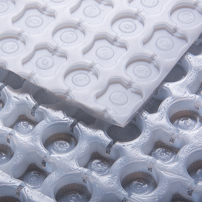 Laticrete - Strata_Mat Uncoupling Membrane for Crack Isolation