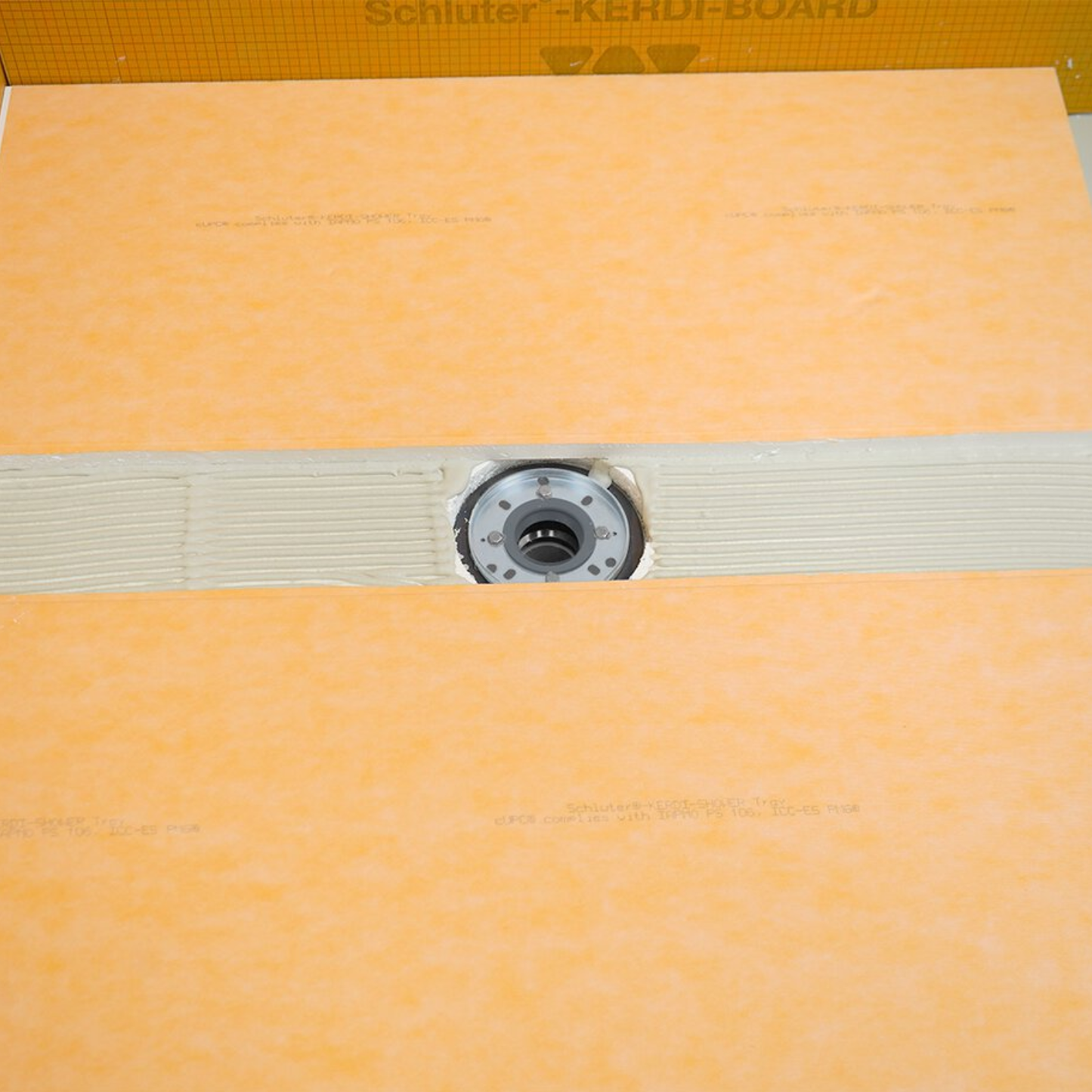 Schluter KERDI-LINE-A Drain Adaptor Kit (5-1/2" Ring)